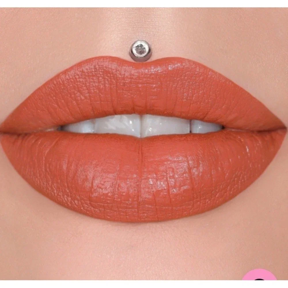 JEFFREE STAR Velvet Trap Lipstick Shade in ‎ Libra Lynn